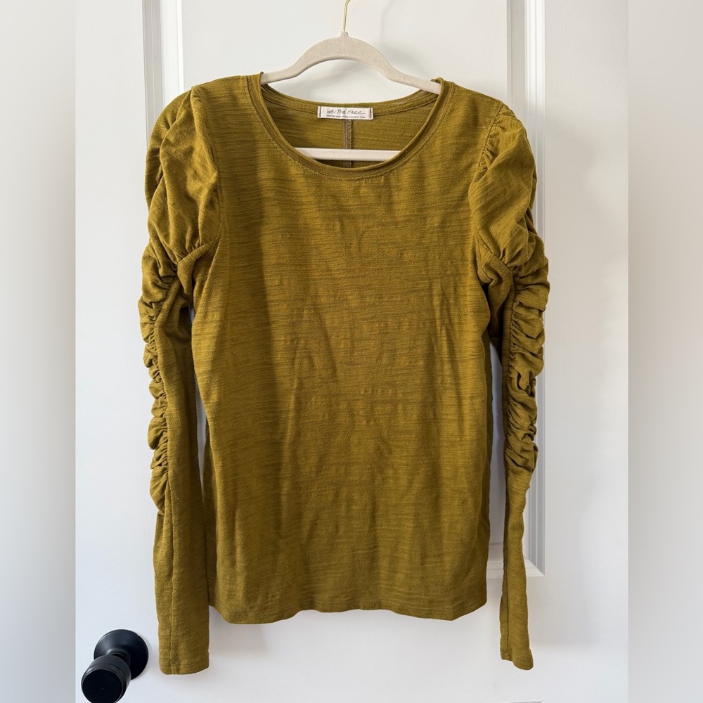 WE THE FREE -  Natasha Ruffle Sleeve Top in Olive Green - M